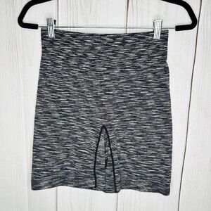 Aerie Chill Play Move Bike Shorts Sz M High Rise Black Gray Heathered Pattern